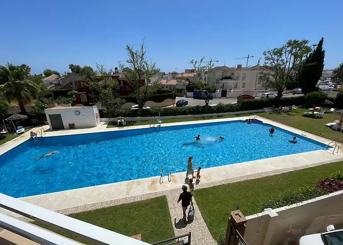 Vacaciones En La Costa Del Sol *